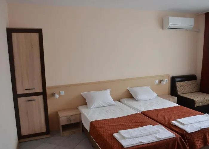 The White House! A Good Pleace For Rest! Maison d'hôtes 3*