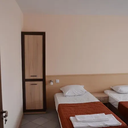 The White House! A Good Pleace For Rest! Guest house